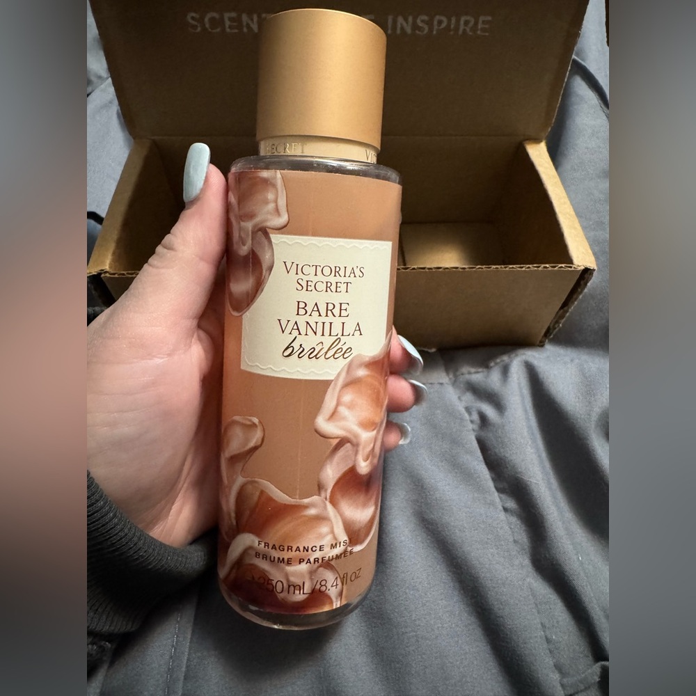 Victoria's Secret Bare Vanilla Brûlée Body Mist